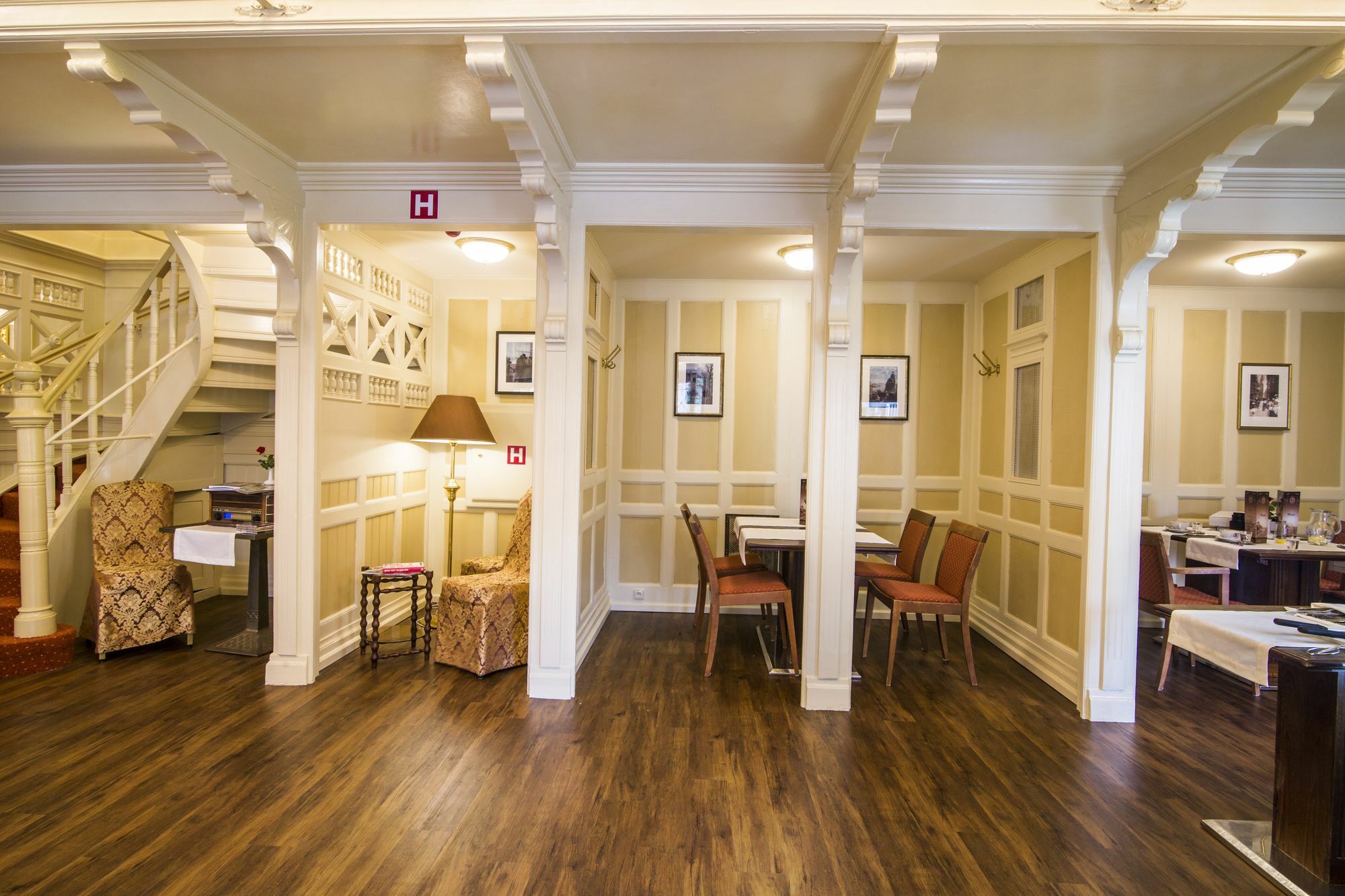 Windsor Spa Hotel カルロヴィ・ヴァリ エクステリア 写真