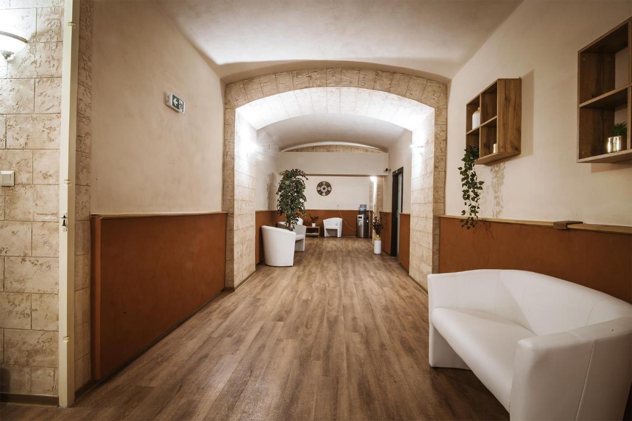 Windsor Spa Hotel カルロヴィ・ヴァリ エクステリア 写真